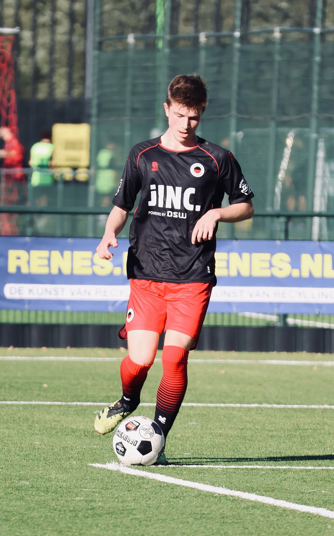 Hector Cresesco nu, spelend bij de Feyenoord Academy